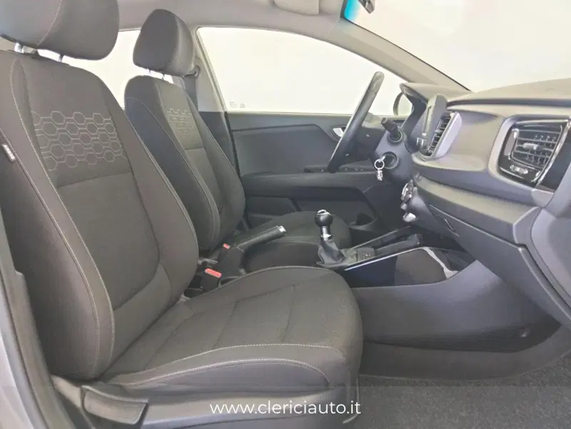Kia Rio usata a Como (3)