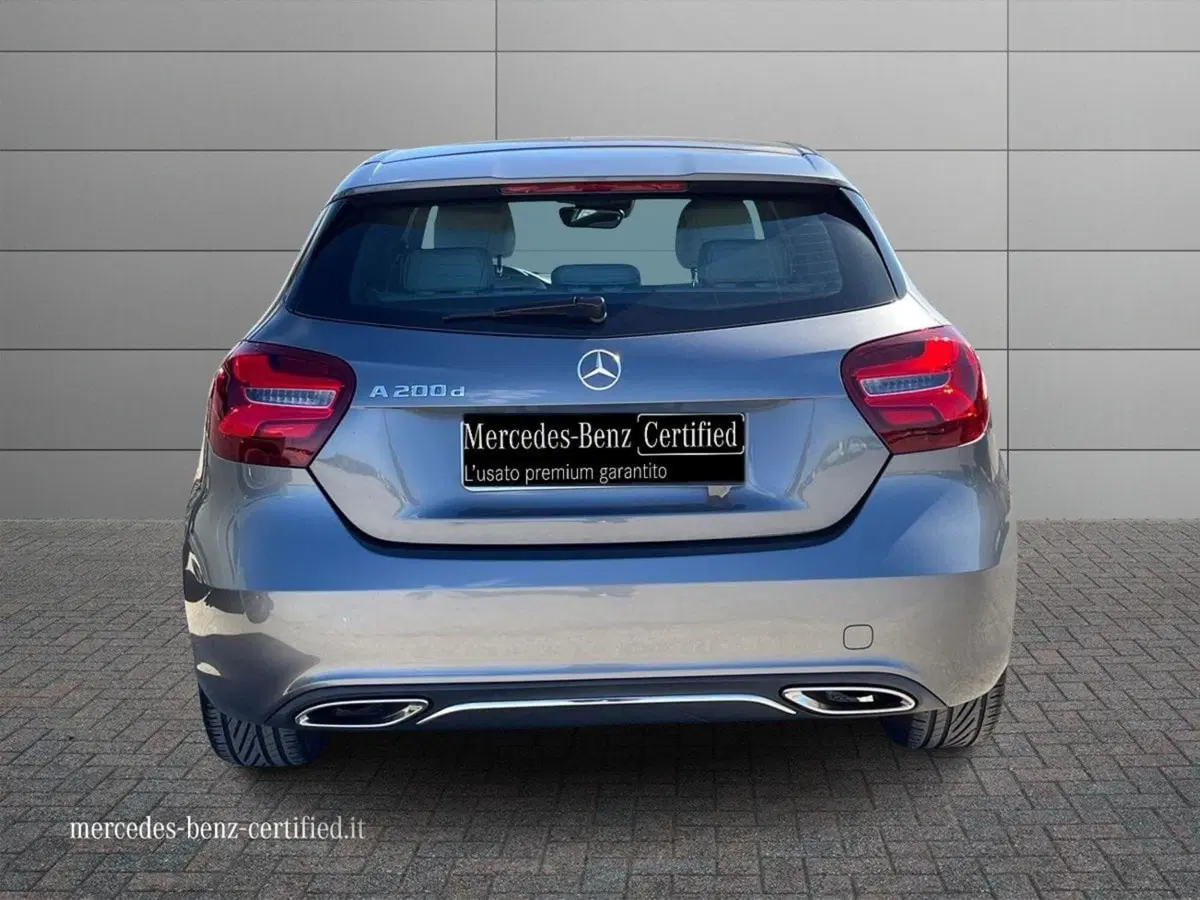 Mercedes-Benz Classe A usata a Bari (4)