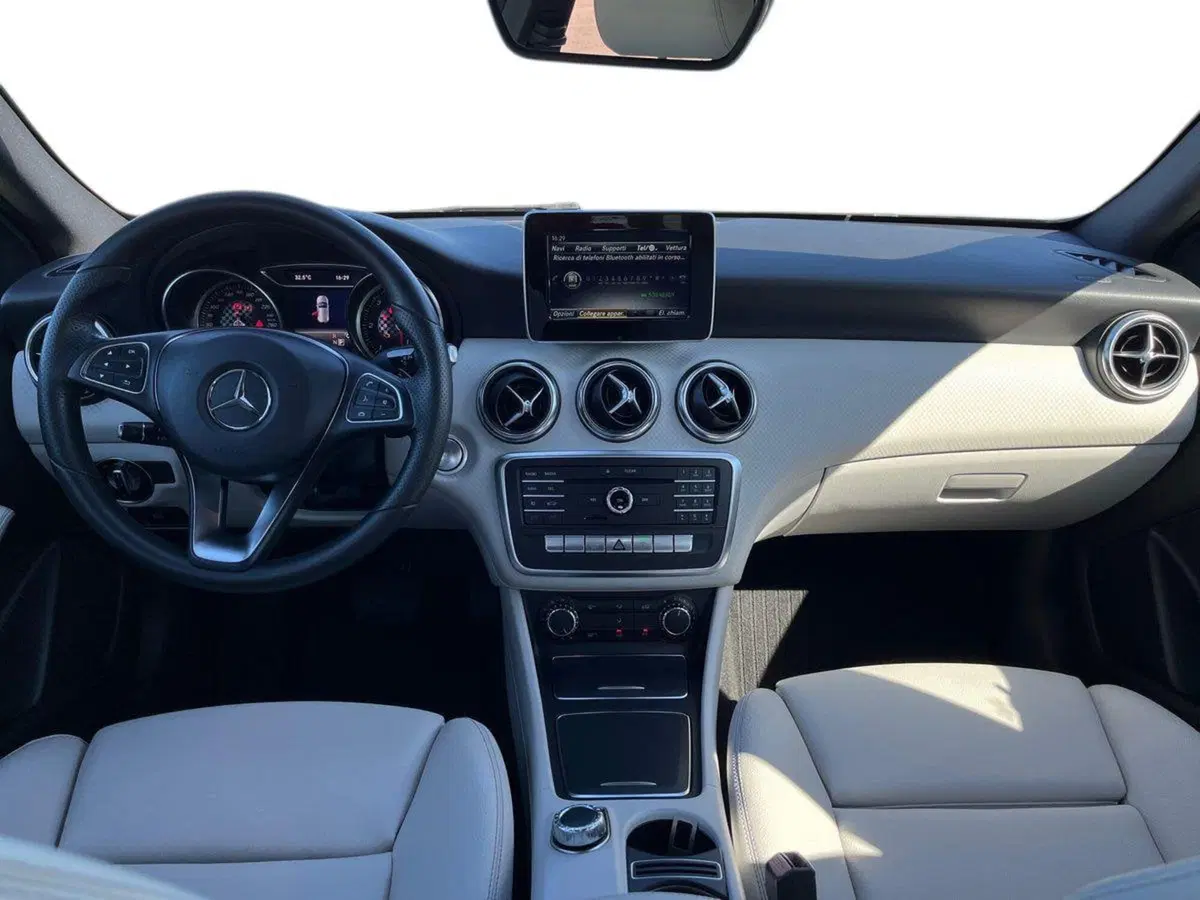 Mercedes-Benz Classe A usata a Bari (9)