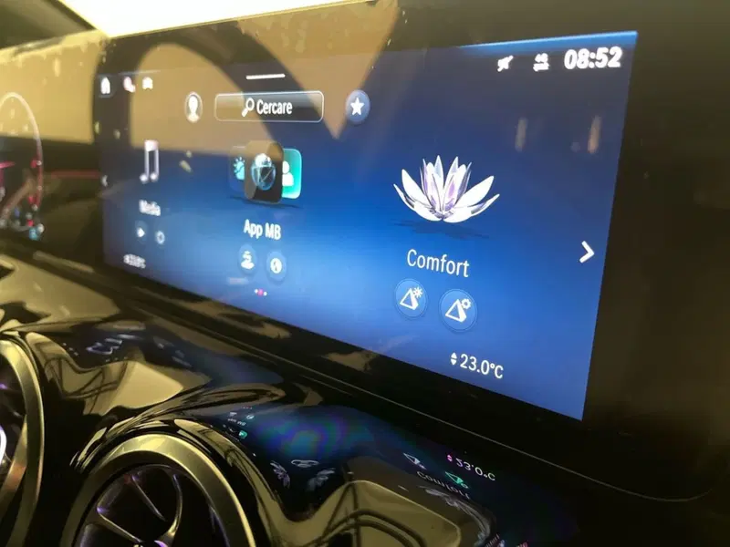 Mercedes-Benz GLA SUV usata a Milano (12)