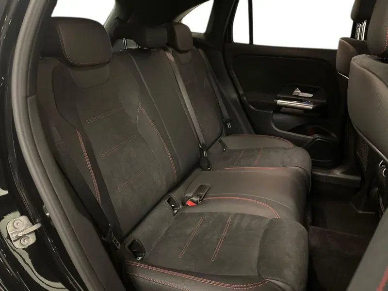 Mercedes-Benz GLA SUV usata a Milano (16)