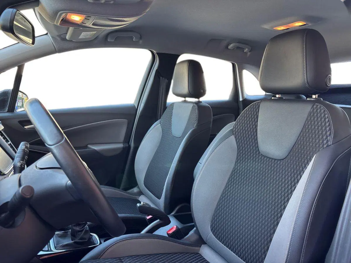 Opel Crossland X usata a Pescara (11)