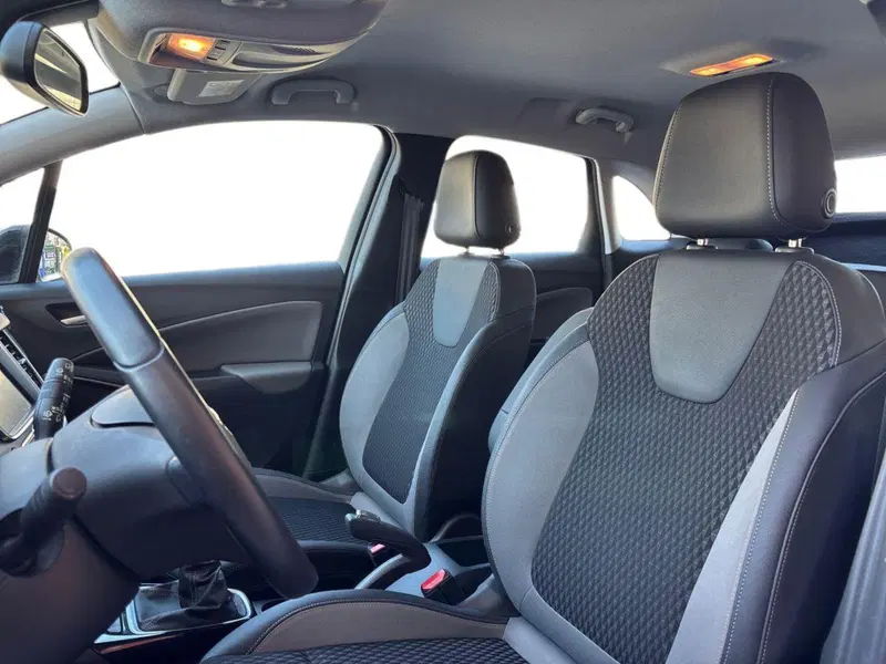 Opel Crossland X usata a Pescara (11)