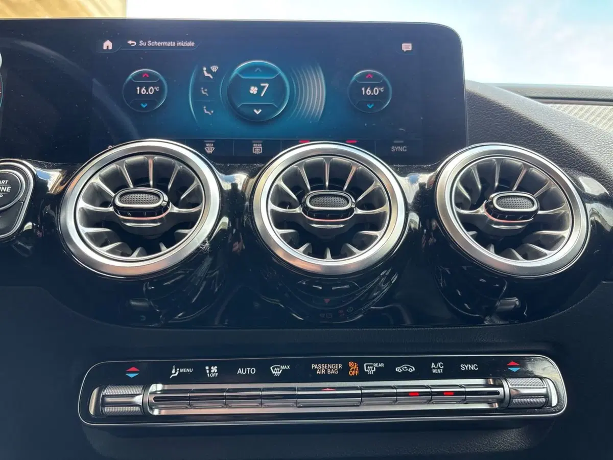 Mercedes-Benz GLA SUV usata a Pescara (14)