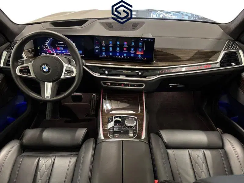 BMW X7 usata a Cagliari (11)