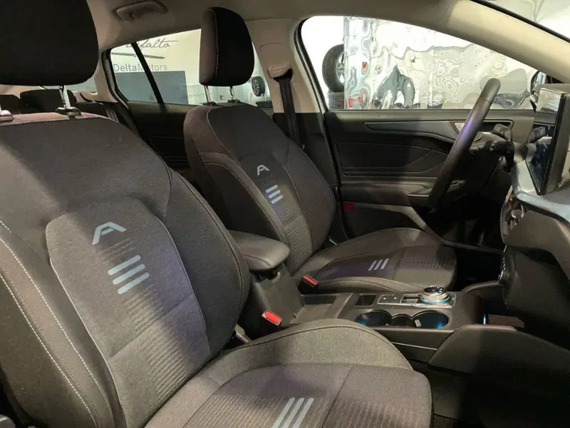 Ford Focus Station Wagon usata a Macerata (14)