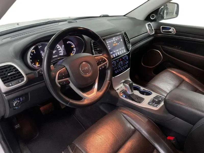 Jeep Grand Cherokee usata a Macerata (16)