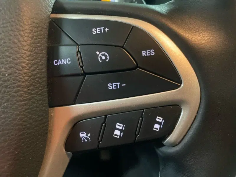 Jeep Grand Cherokee usata a Macerata (20)