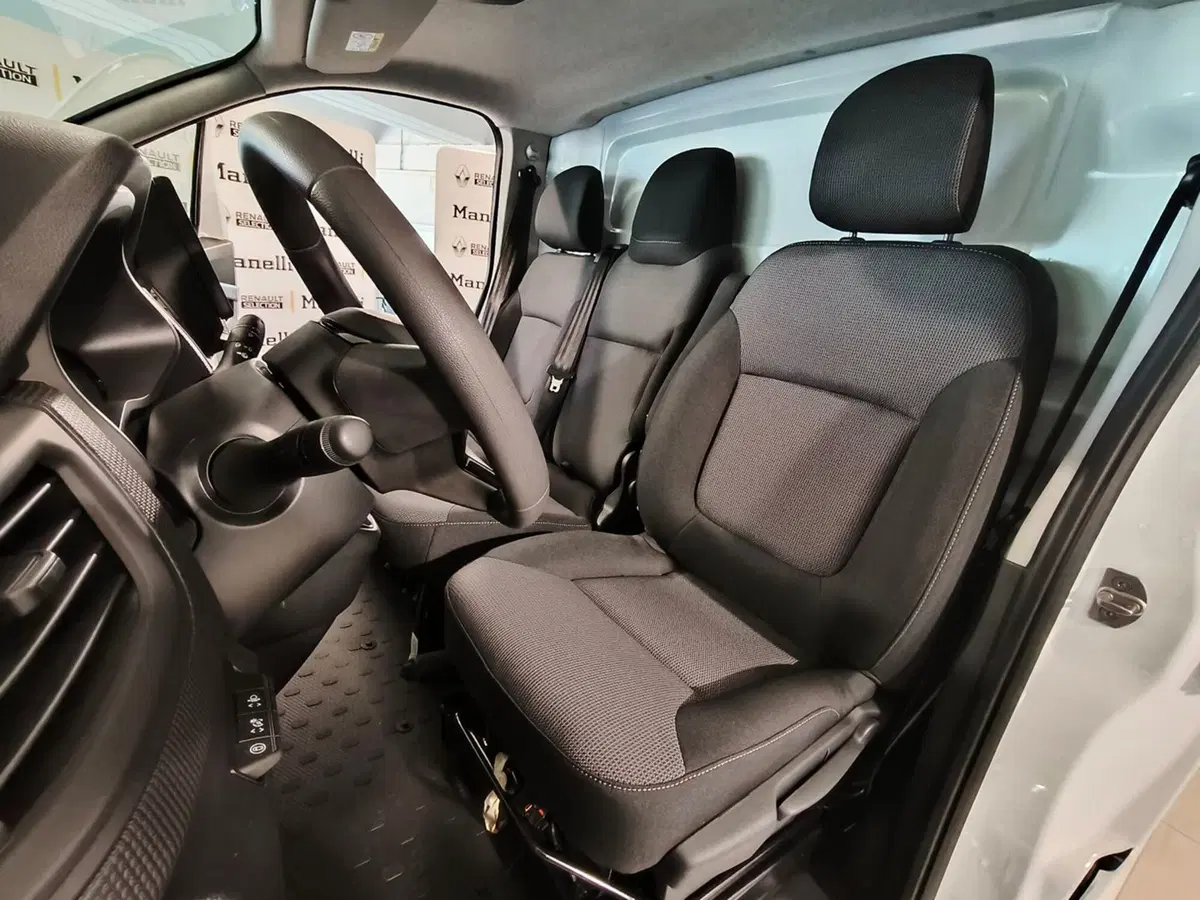 Renault Trafic nuova a Brescia (12)