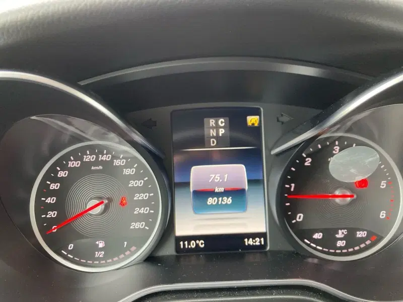 Mercedes-Benz Classe V usata a Milano (13)