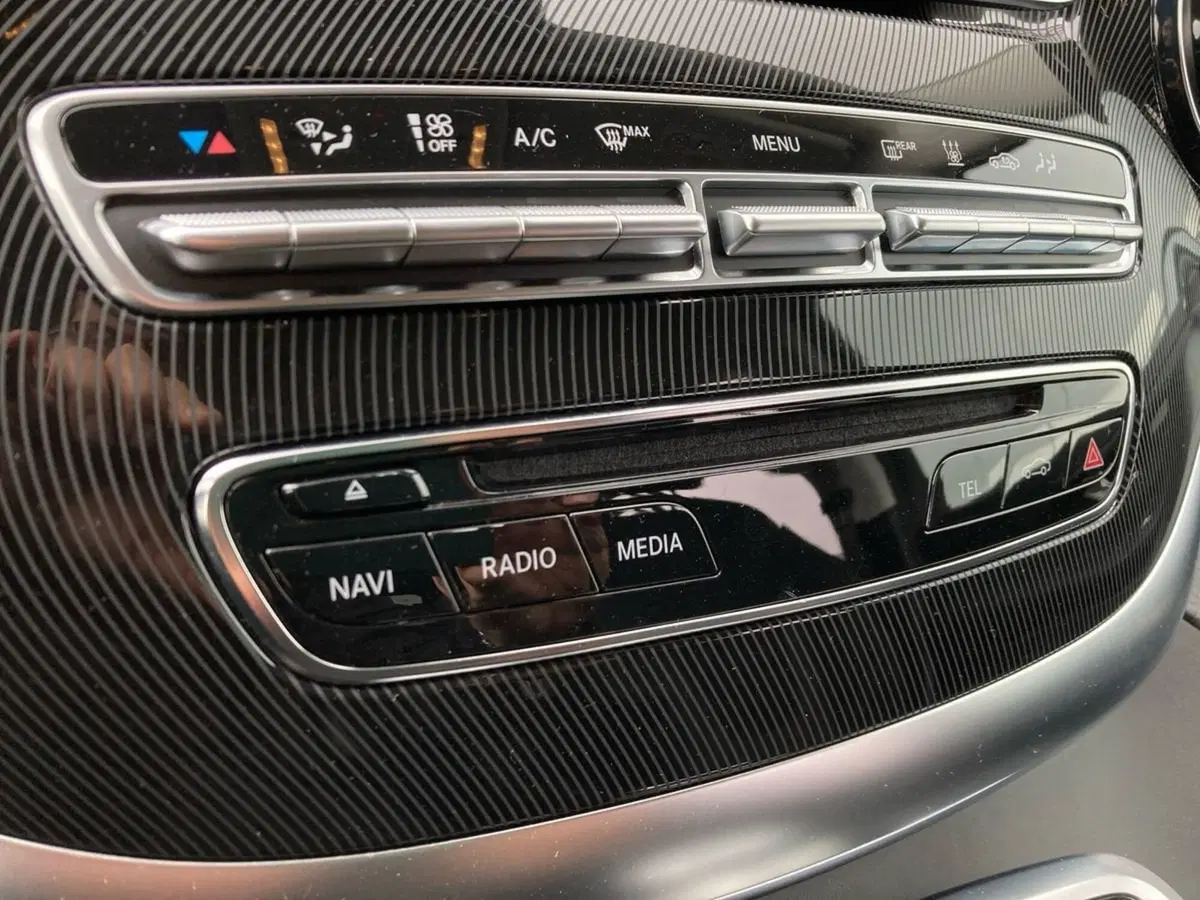 Mercedes-Benz Classe V usata a Milano (14)