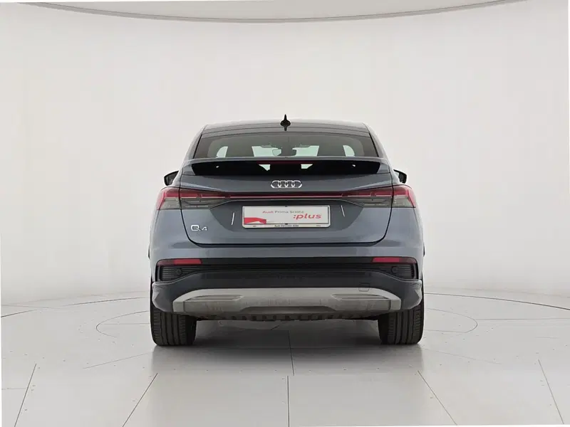 Audi Q4 Sportback usata a Cuneo (5)