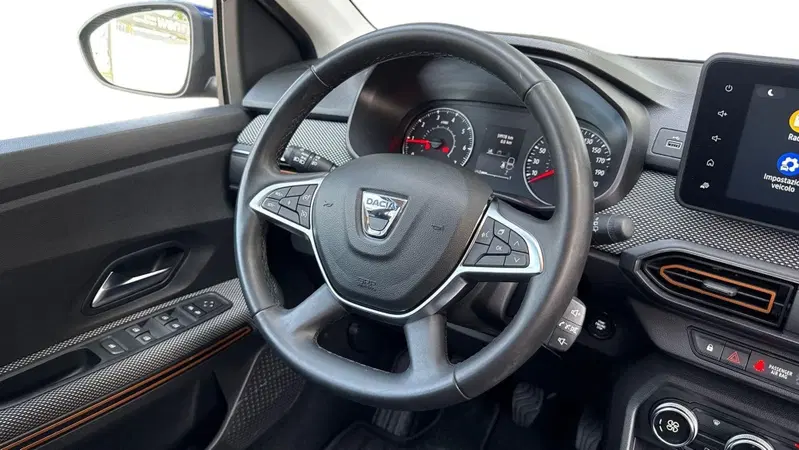 Dacia Sandero usata a Treviso (12)