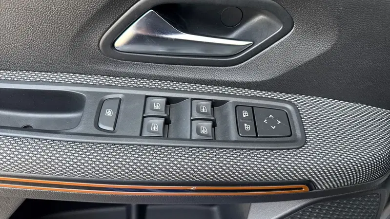 Dacia Sandero usata a Treviso (16)