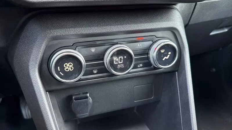 Dacia Sandero usata a Treviso (9)