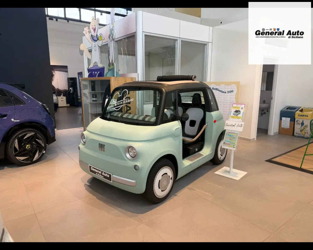 Fiat Topolino nuova a Lucca (3)