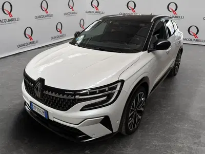 Renault Austral 1.2 full hybrid Iconic 200cv auto del 2023 usata a Milano