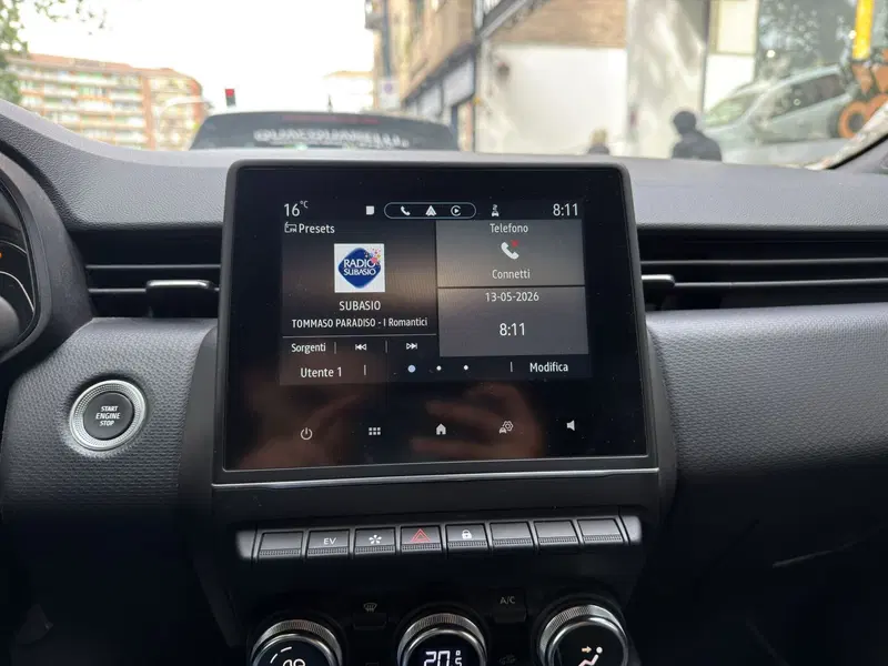 Renault Clio usata a Milano (10)