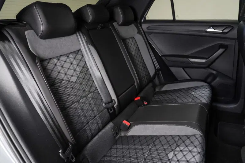 Volkswagen T-Roc usata a Varese (14)