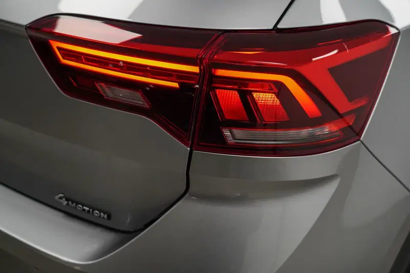 Volkswagen T-Roc usata a Varese (9)