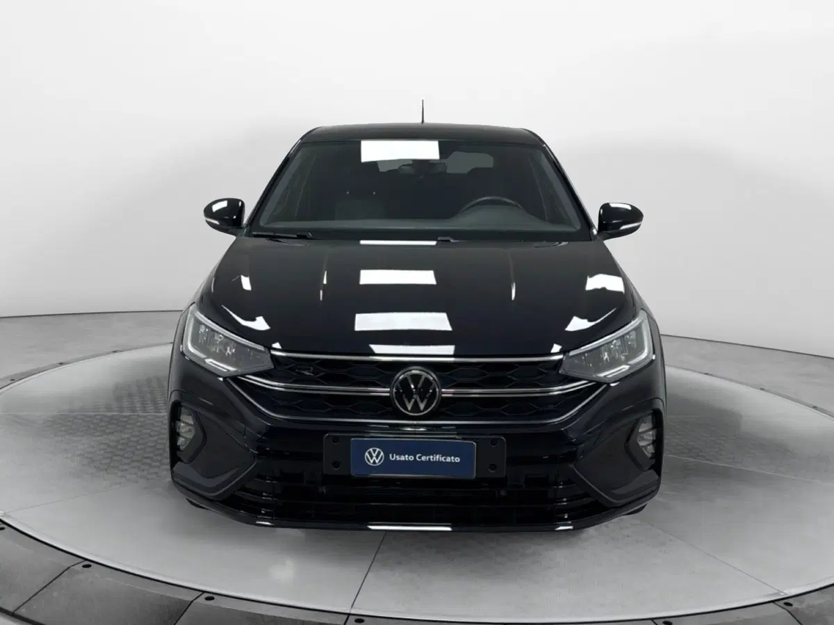Volkswagen Taigo usata a Varese (2)