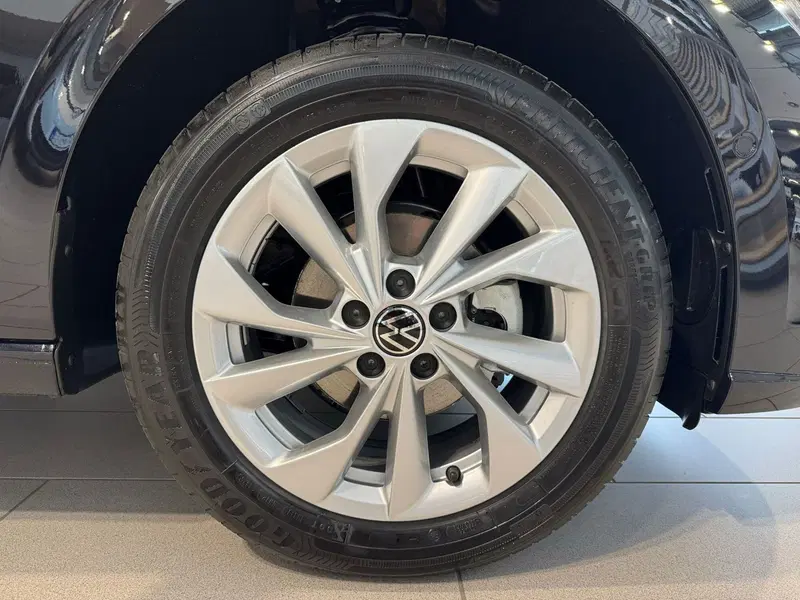 Volkswagen Polo nuova a Varese (5)