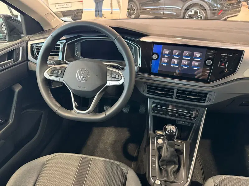 Volkswagen Polo nuova a Varese (8)