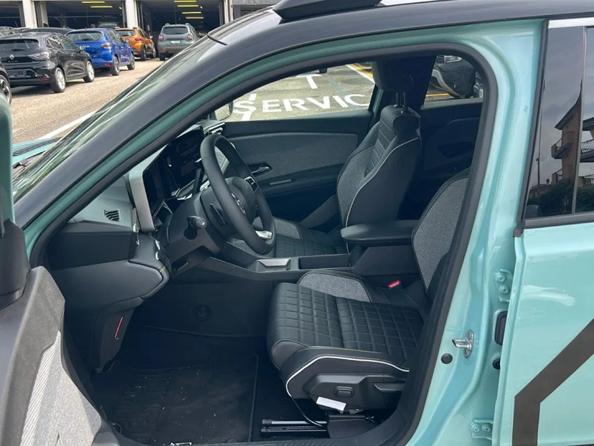 Renault Renault 4 usata a Roma (9)