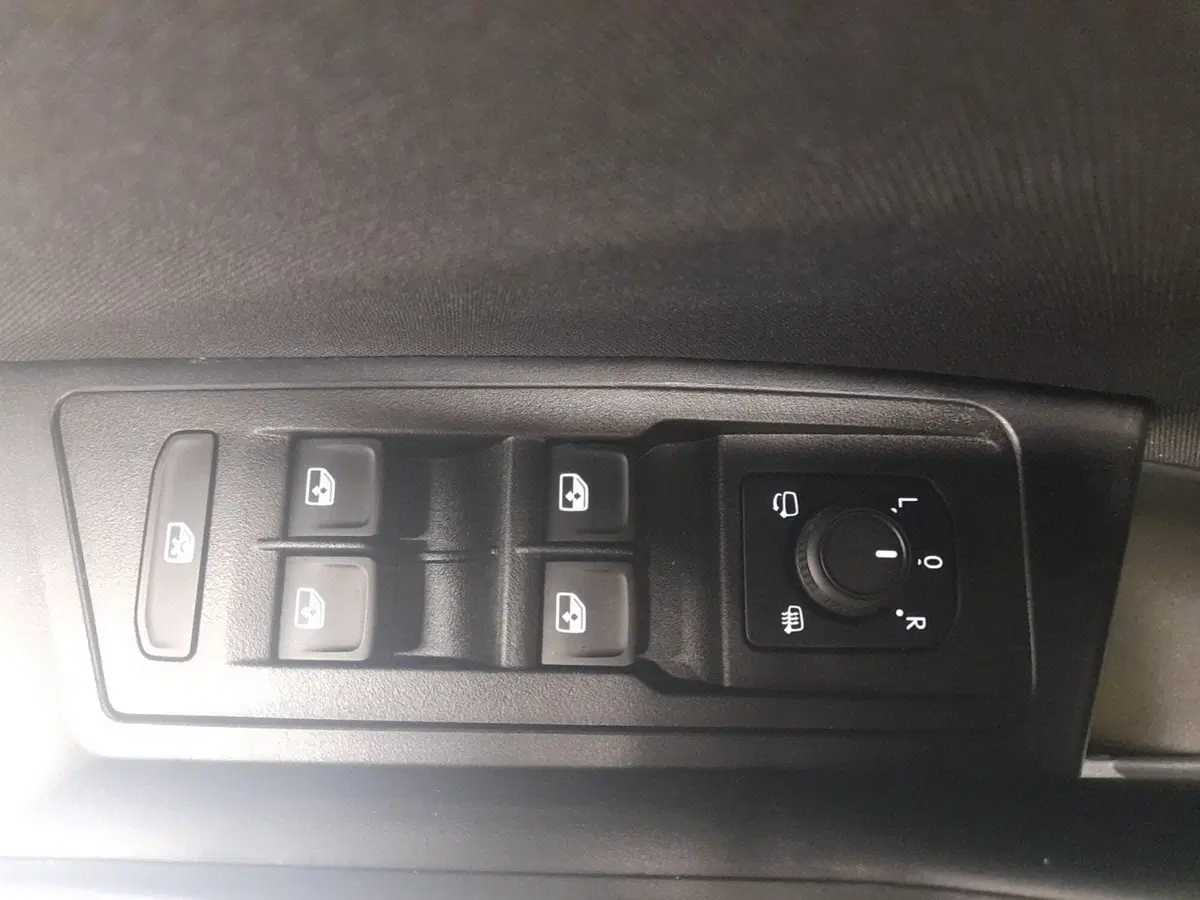 Volkswagen T-Roc usata a Bologna (9)