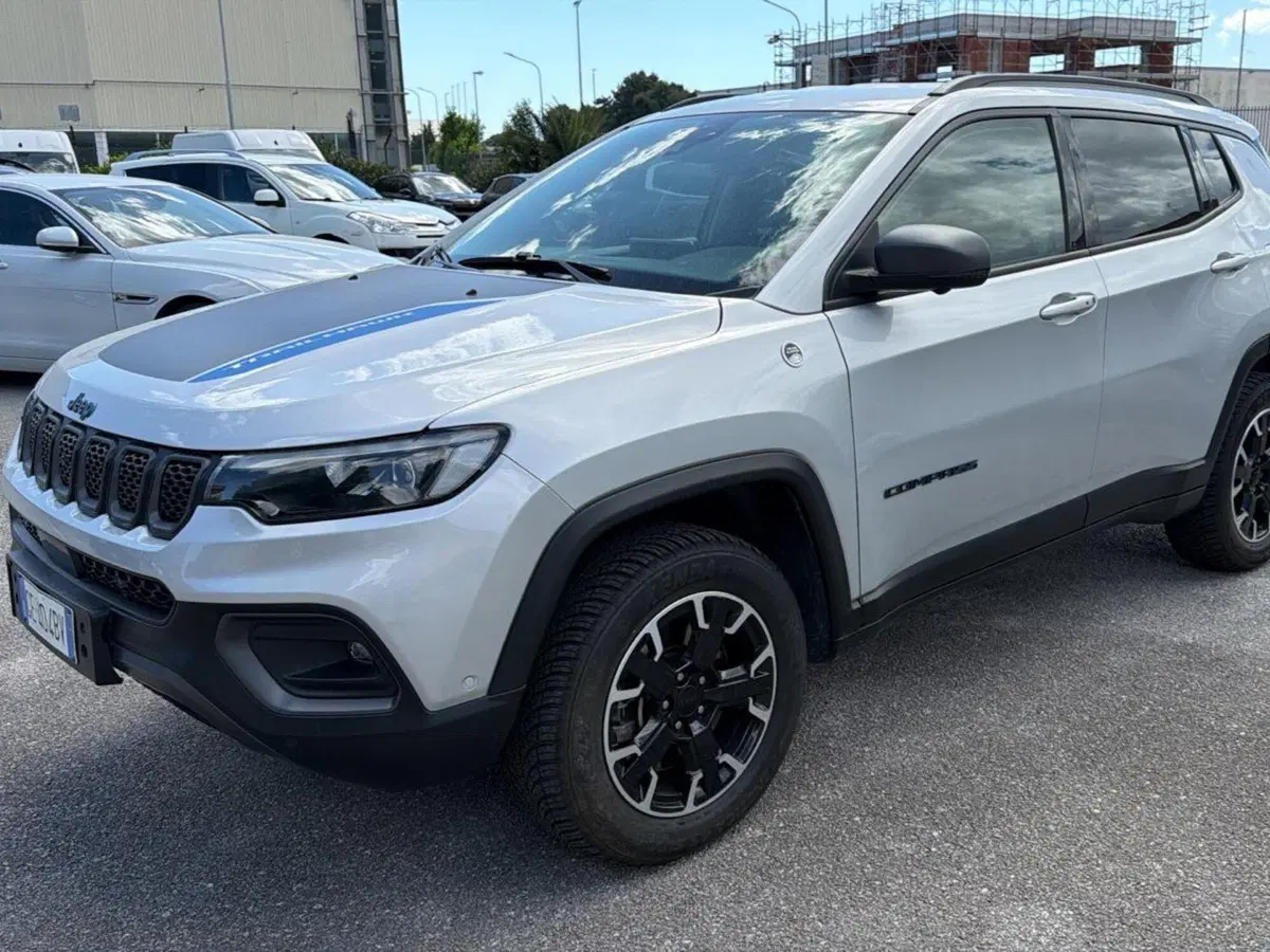 Jeep Compass usata a Salerno (11)