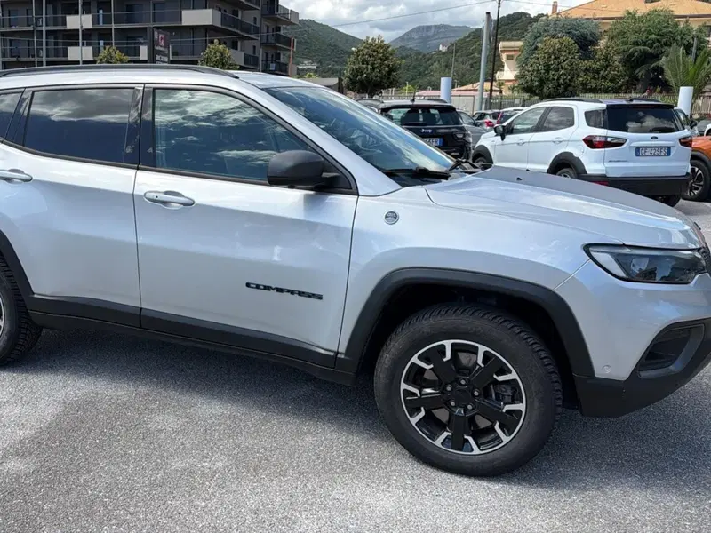 Jeep Compass usata a Salerno (18)