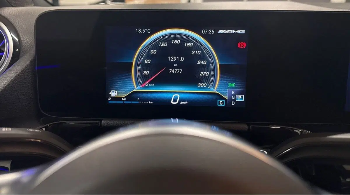 Mercedes-Benz GLA SUV usata a Firenze (13)