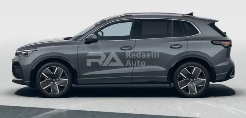 Volkswagen Tiguan nuova a Lecco (2)