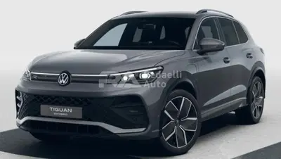 Volkswagen Tiguan 1.5 tsi ehybrid R-Line 204cv dsg nuova a Casatenovo