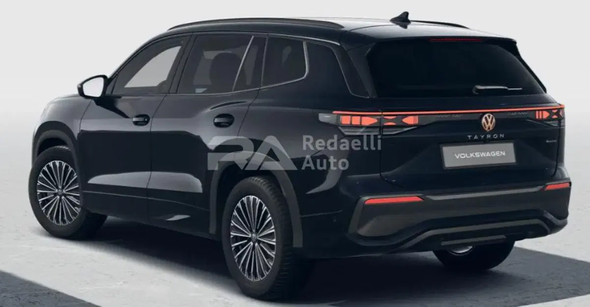 Volkswagen Tayron nuova a Lecco (3)