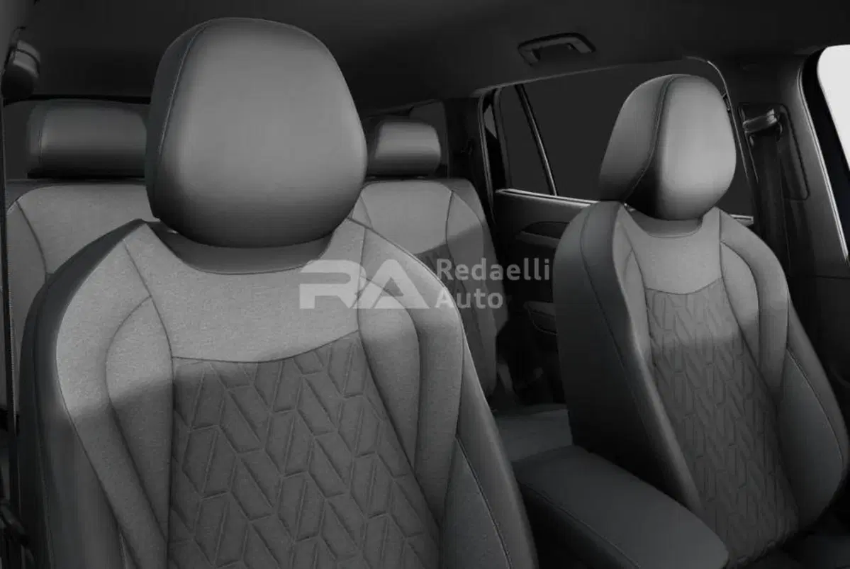 Volkswagen Tayron nuova a Lecco (7)