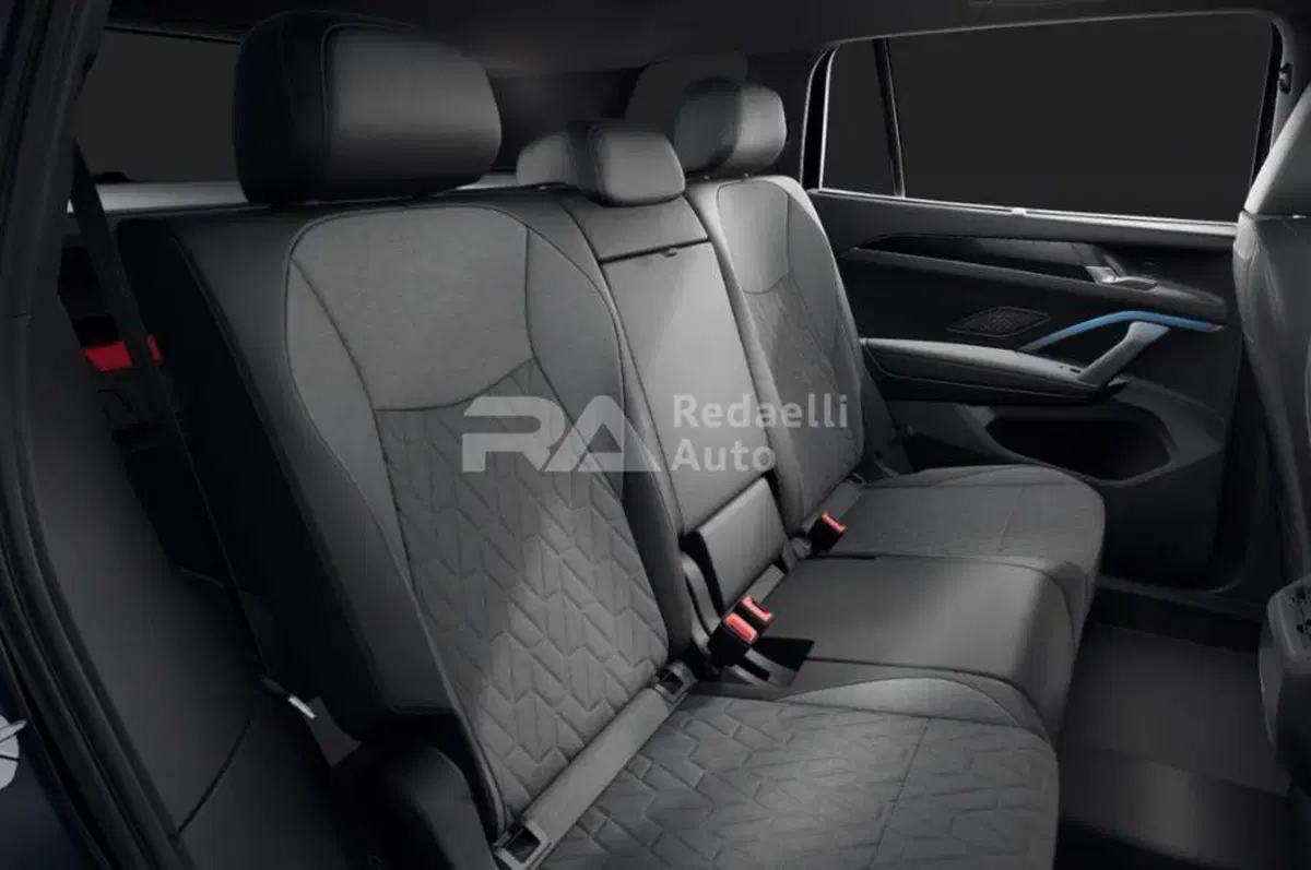 Volkswagen Tayron nuova a Lecco (8)