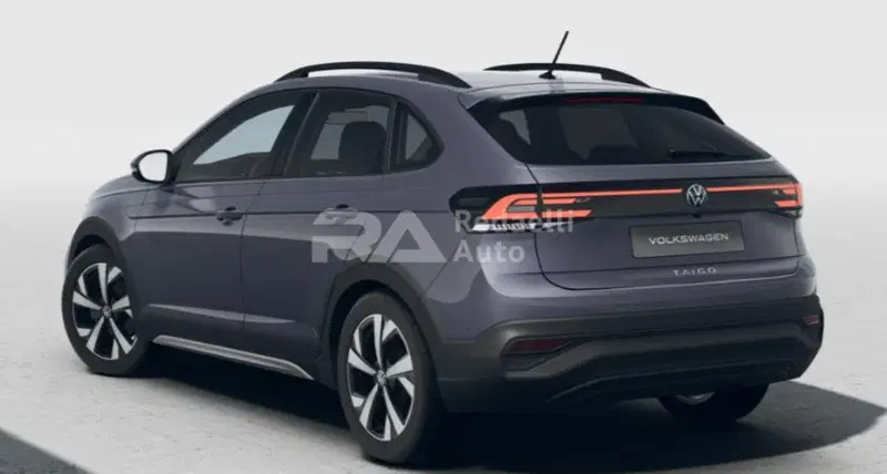 Volkswagen Taigo nuova a Lecco (3)
