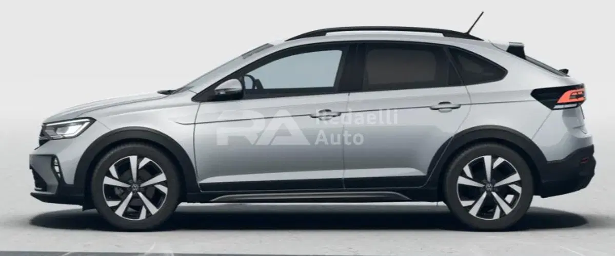 Volkswagen Taigo nuova a Lecco (2)