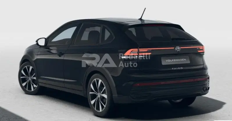 Volkswagen Taigo nuova a Lecco (3)