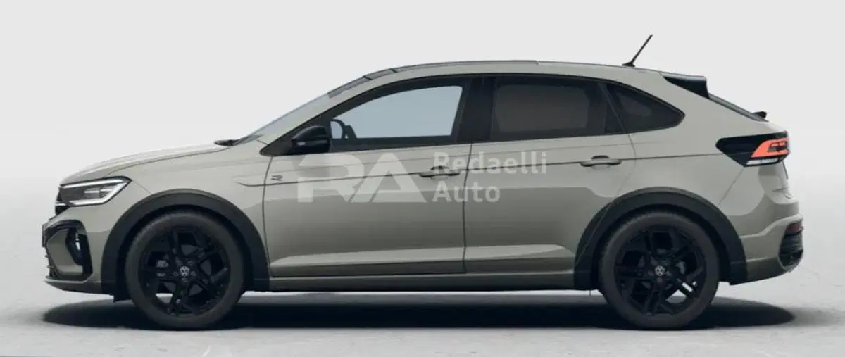Volkswagen Taigo nuova a Lecco (2)