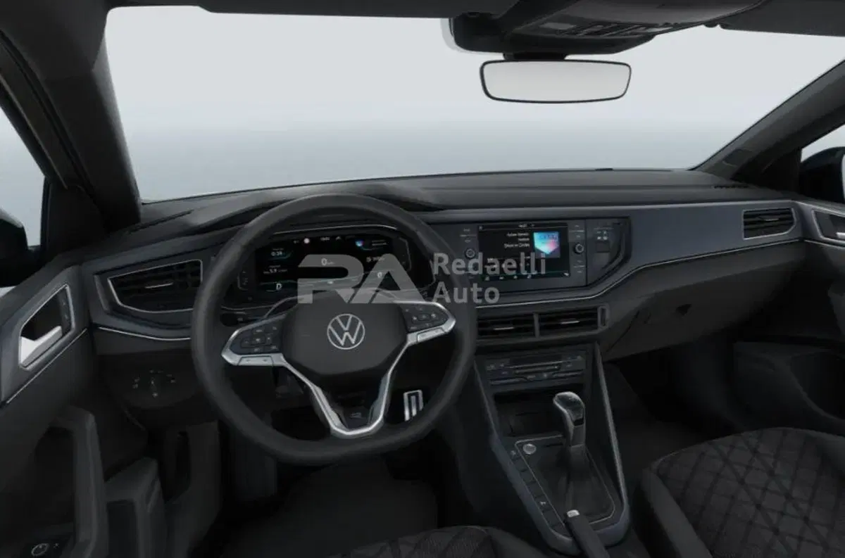 Volkswagen Taigo nuova a Lecco (5)