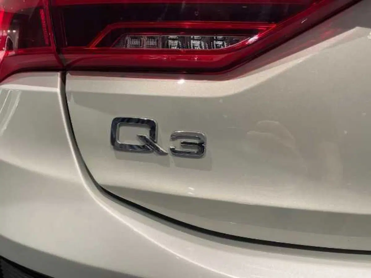 Audi Q3 Sportback usata a Pistoia (14)