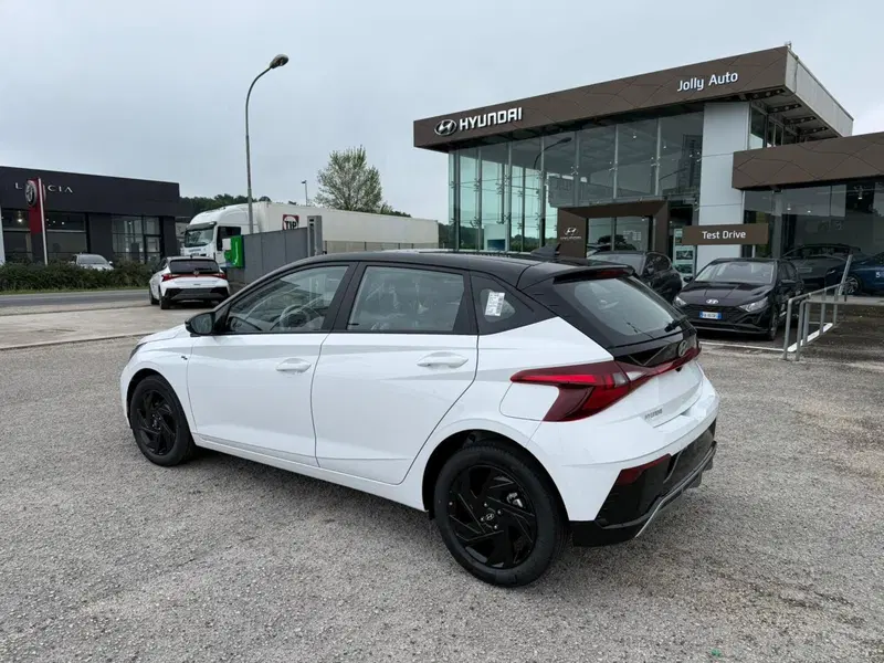 Hyundai i20 nuova a Frosinone (3)