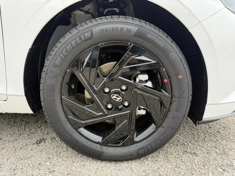 Hyundai i20 nuova a Frosinone (8)