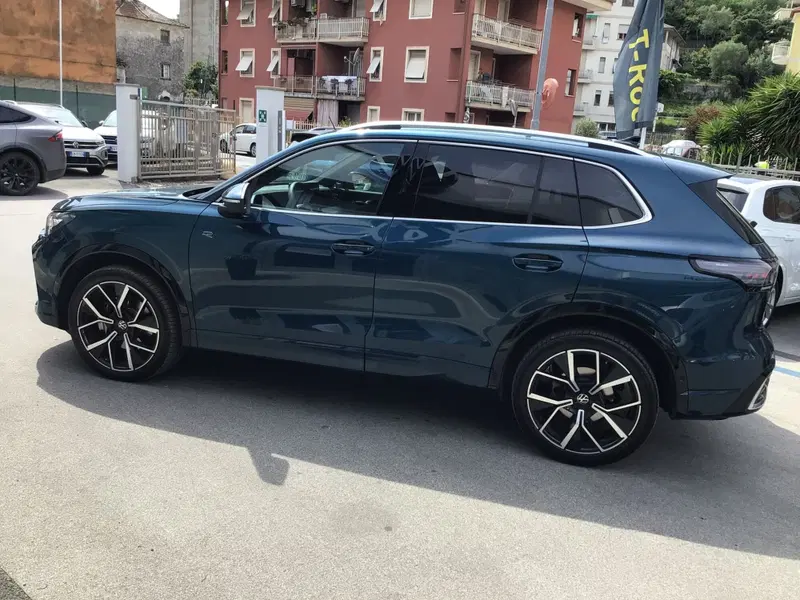 Volkswagen Tiguan usata a Genova (9)