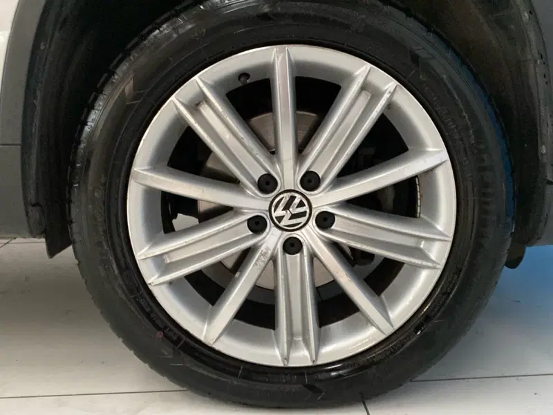 Volkswagen Tiguan usata a Lodi (11)