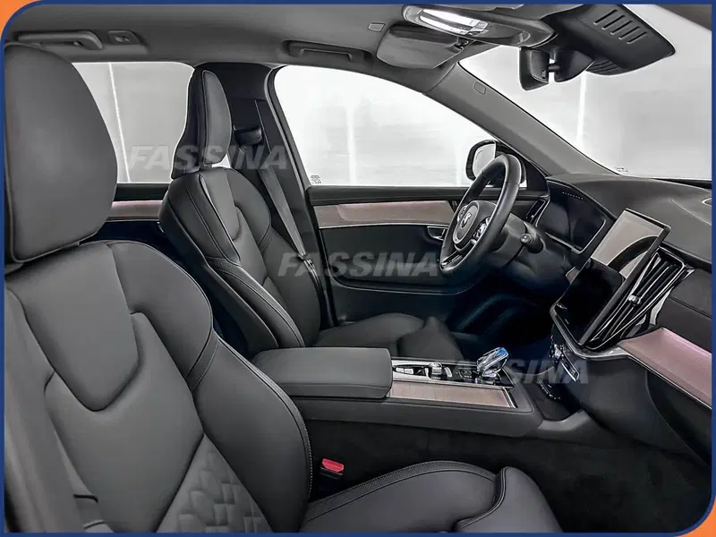 Volvo XC90 usata a Milano (14)