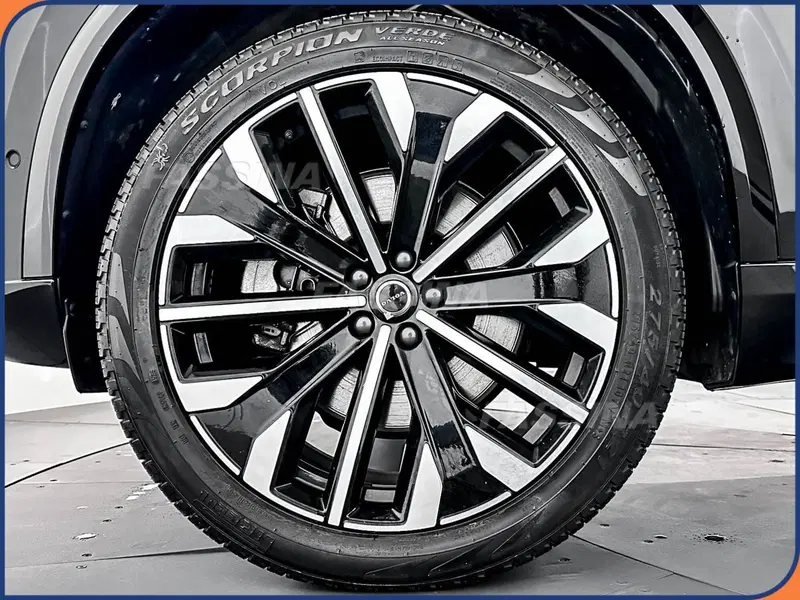 Volvo XC90 usata a Milano (7)