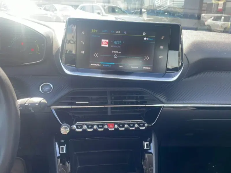 Peugeot 208 usata a Foggia (12)